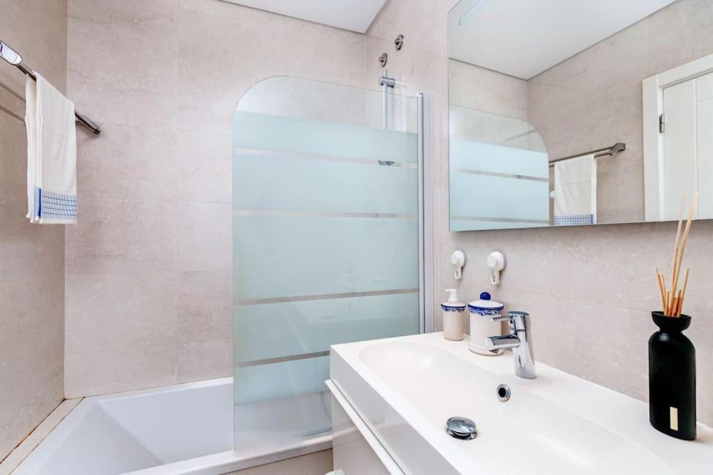 Cozy Bright Space With Landscape And Air Conditioner Lisboa Eksteriør bilde