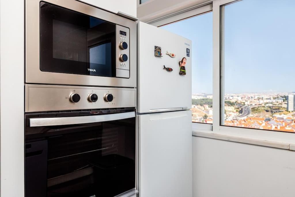 Cozy Bright Space With Landscape And Air Conditioner Lisboa Eksteriør bilde
